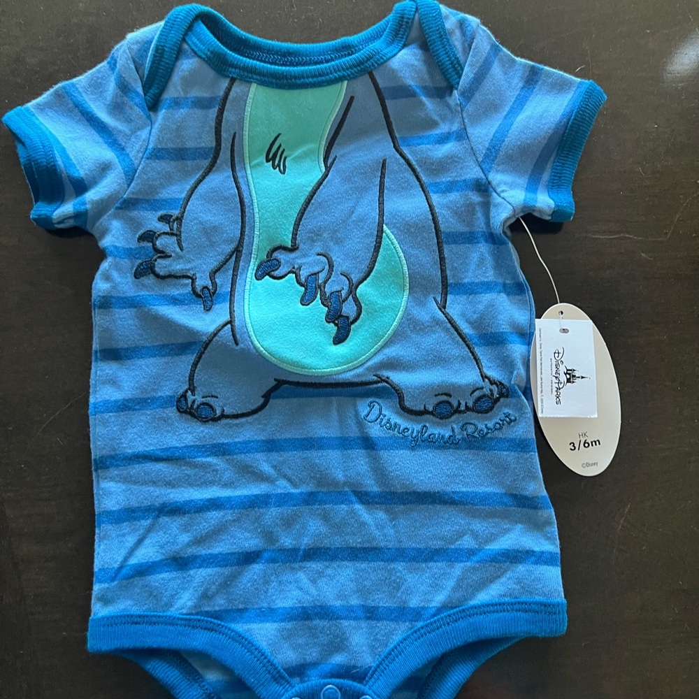 ❤️ Disney stitch newborn onesie